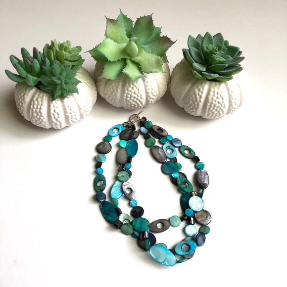 Jewelry - Made in Canada - Multi-coloured 3-strand Necklace